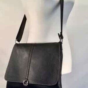 Handbag, black leather